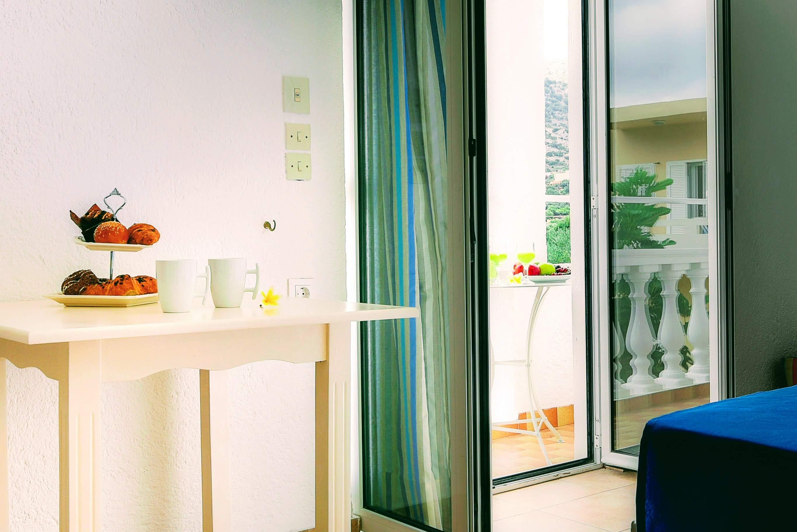 Ibiscus Hotel Malia Екстериор снимка